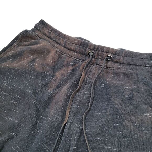 2/$20 H&M Regular Fit Black & White Shorts Pants Size: M - Picture 2 of 9